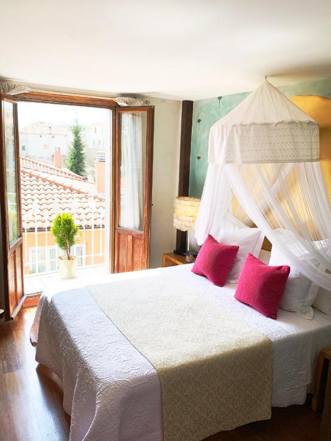 Hotel Boutique Valle De Oca Villanasur Rio De Oca Bagian luar foto