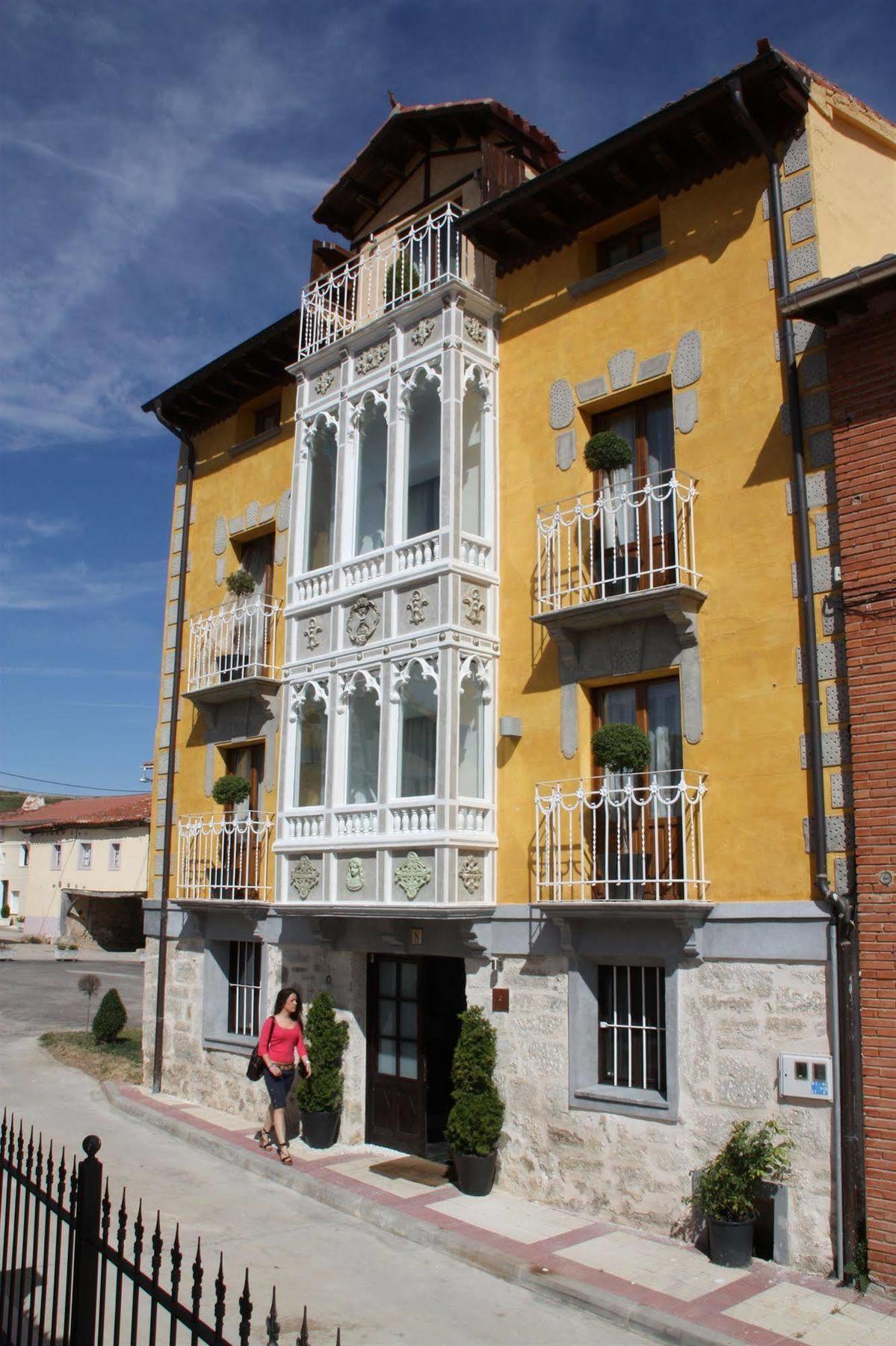 Hotel Boutique Valle De Oca Villanasur Rio De Oca Bagian luar foto