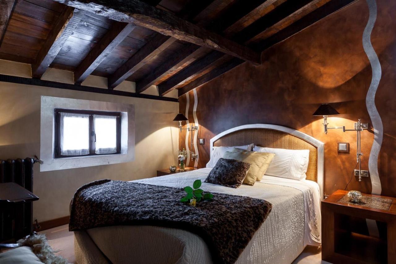 Hotel Boutique Valle De Oca Villanasur Rio De Oca Bagian luar foto